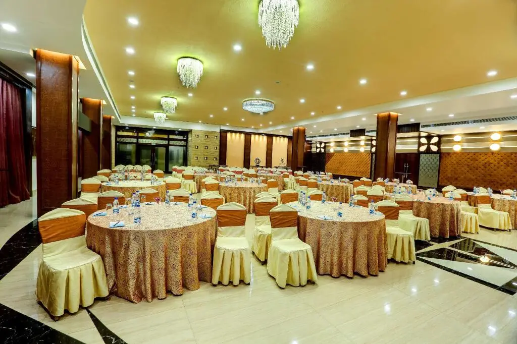 Тхане: Golden Chariot Vasai - Hotel and Spa