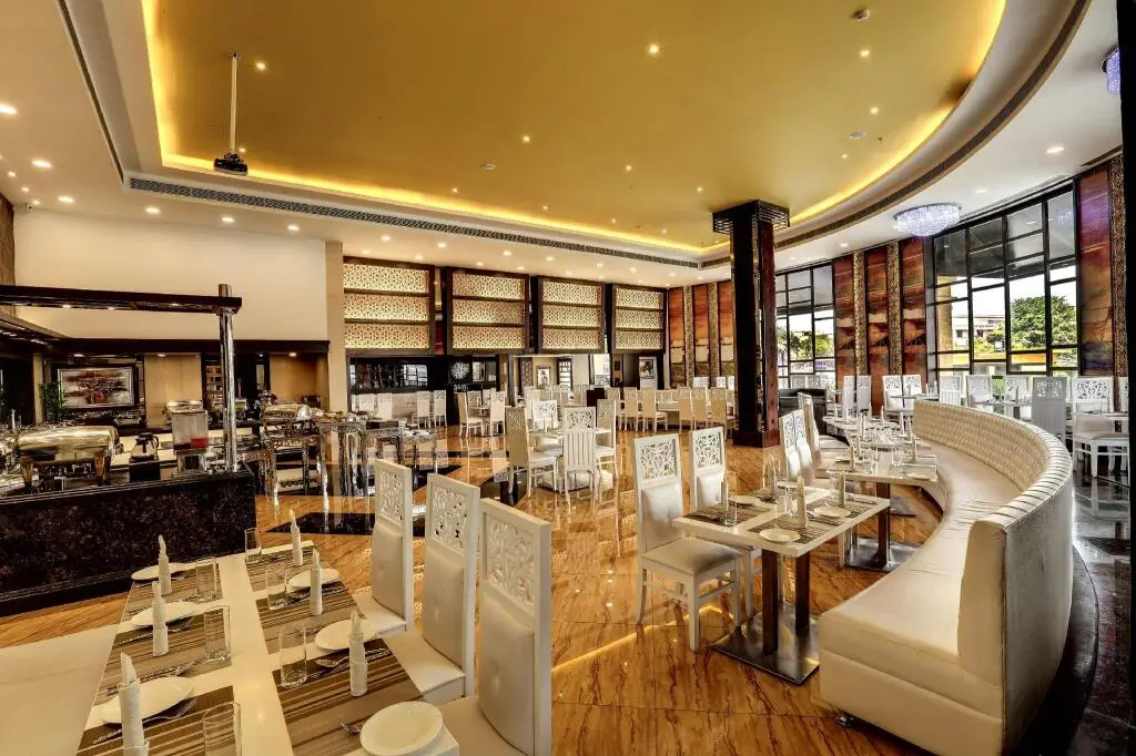 Тхане: Golden Chariot Vasai - Hotel and Spa