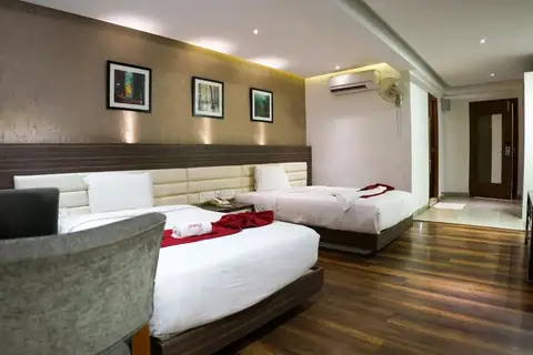 Emarald Hotel Calicut — фото 1