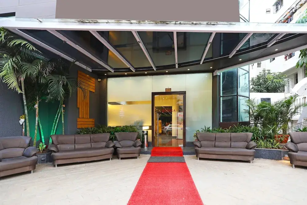 Нашик: OYO 10672 Hotel Riviera