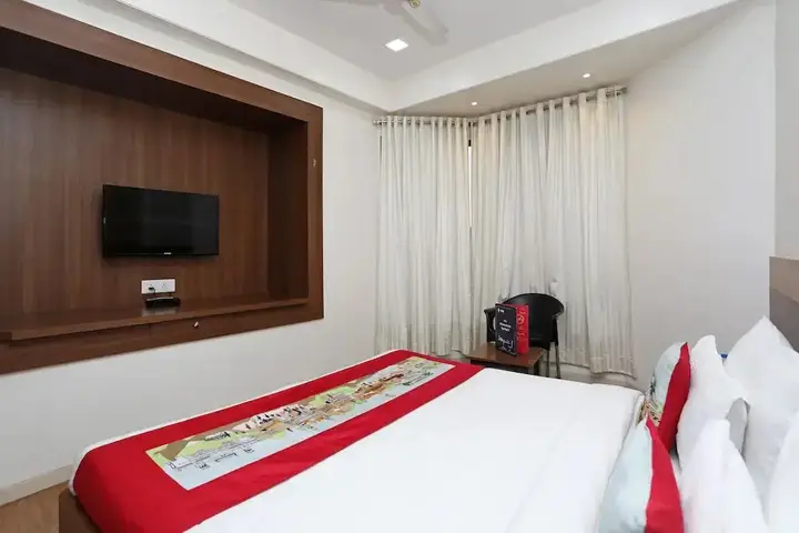 Нашик: OYO 10672 Hotel Riviera