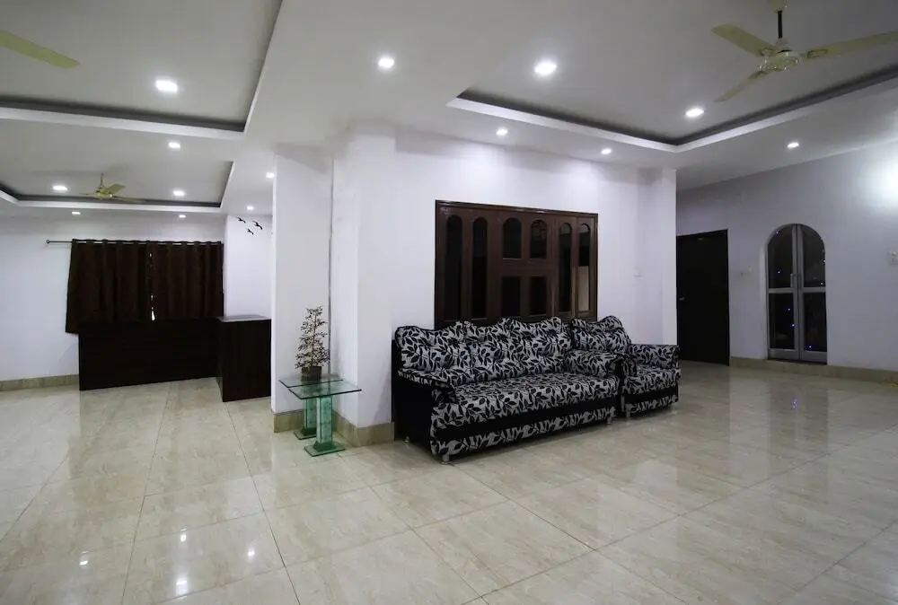 Варанаси: OYO 4398 Hotel Rajat Grand
