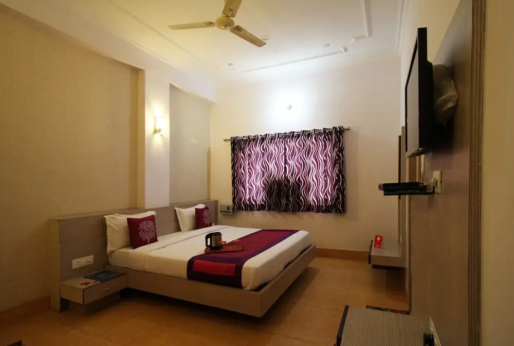 Варанаси: OYO 4398 Hotel Rajat Grand