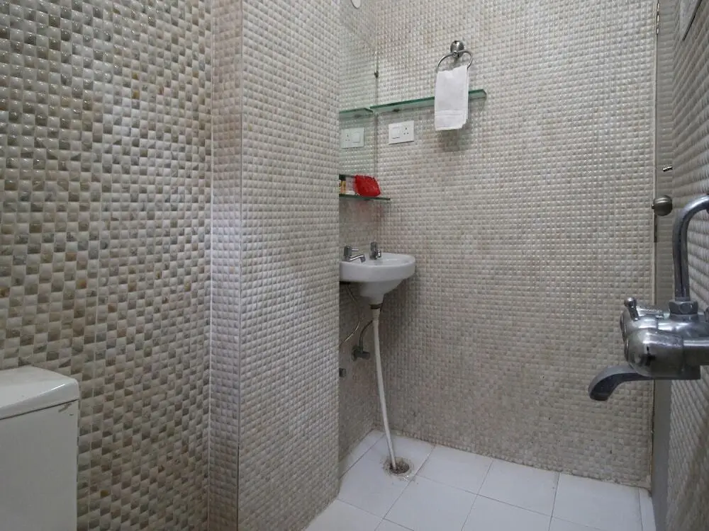 Варанаси: OYO 4398 Hotel Rajat Grand
