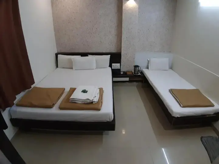 Ахмедабад: Shri Akshar Hotel