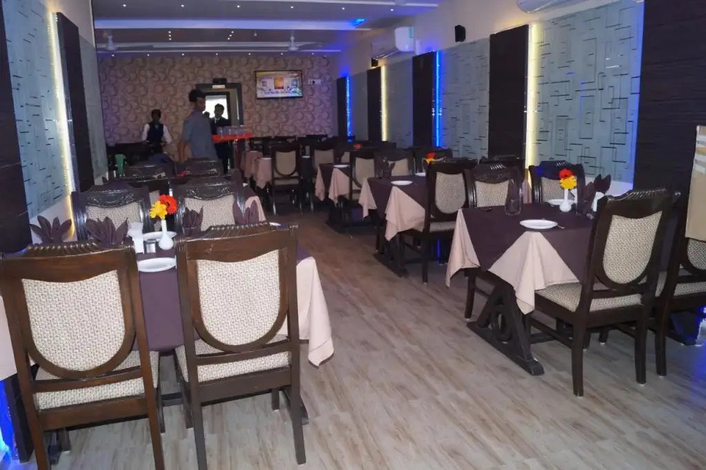 Ахмедабад: Shri Akshar Hotel