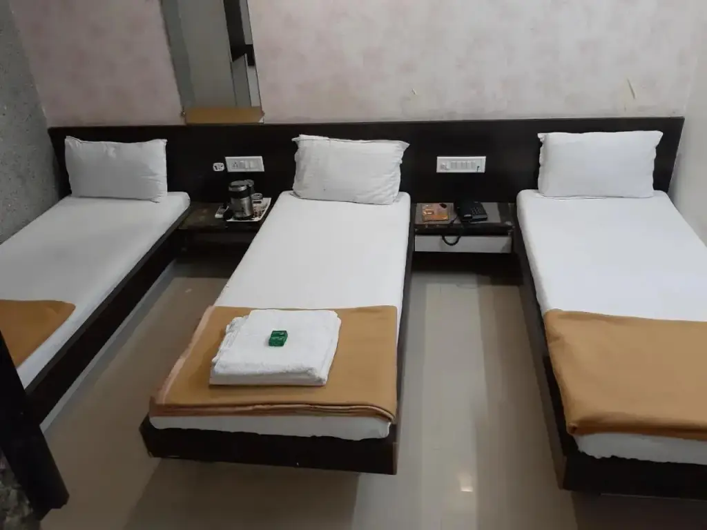 Ахмедабад: Shri Akshar Hotel