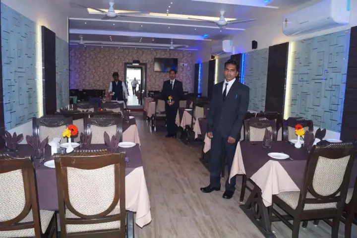 Ахмедабад: Shri Akshar Hotel
