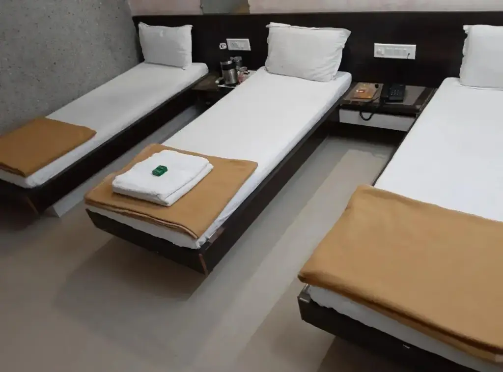 Ахмедабад: Shri Akshar Hotel