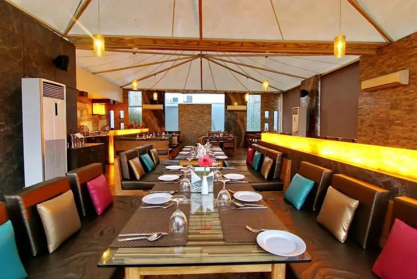 Лакхнау: Hotel Silvete