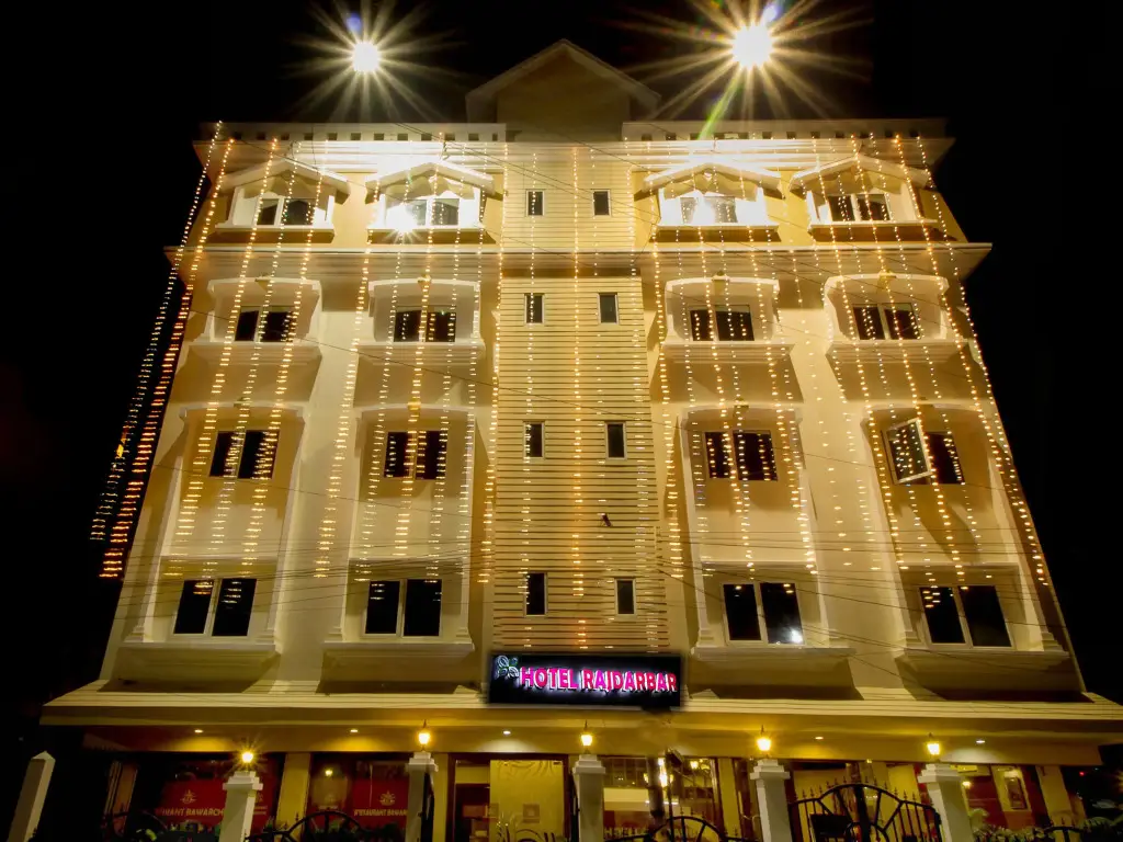 Rajdarbar Hotel & Banquets — фото 1