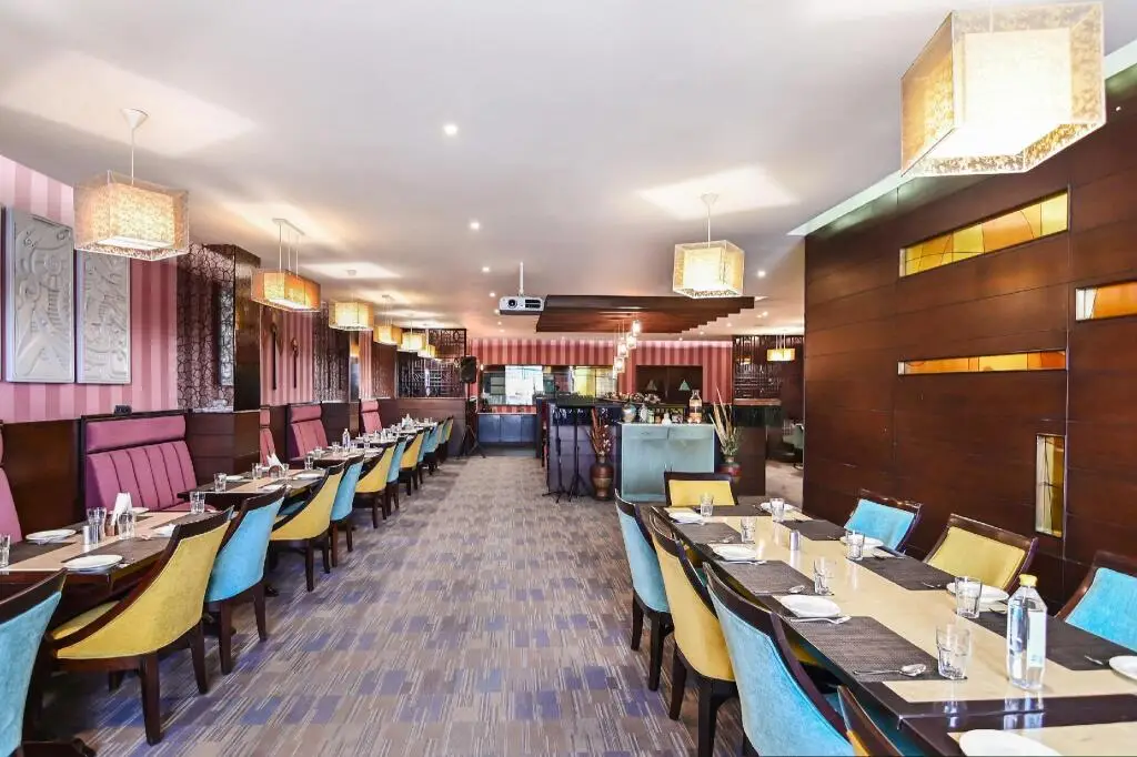 Лакхнау: Townhouse OAK Hotel Edesia
