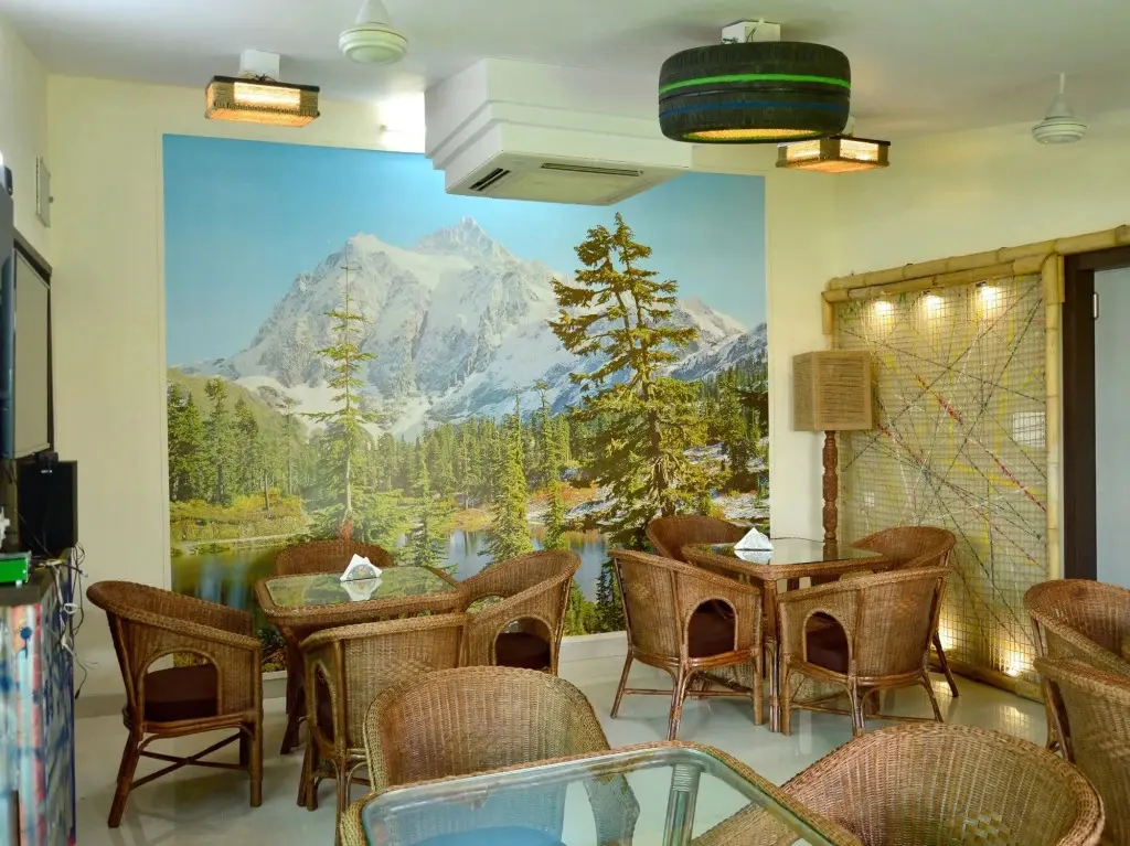 Джайпур: N 71 Rooms & Banquets