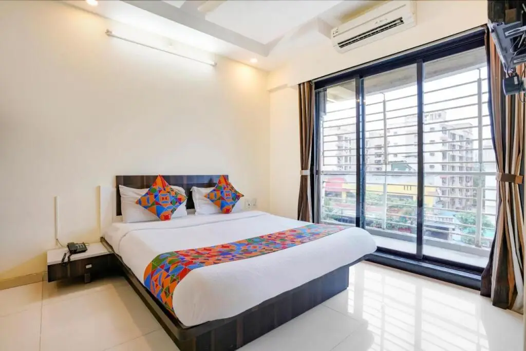Тхане: FabHotel Shree Balaji NX Banquets & Apartment