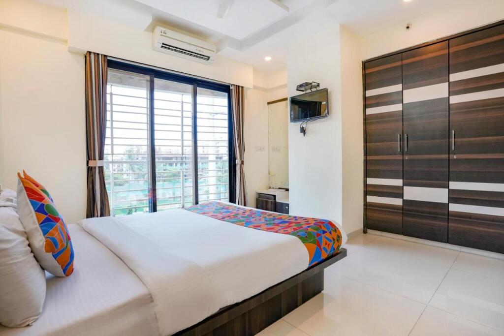 Тхане: FabHotel Shree Balaji NX Banquets & Apartment