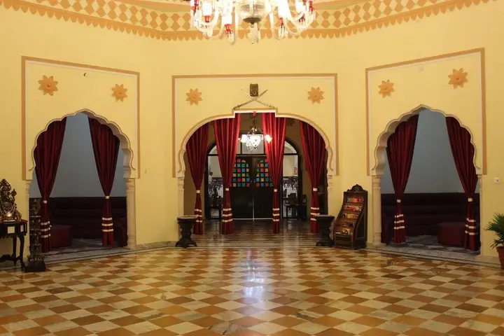 Крепость Jhansi: V Resorts Rajmahal Orchha