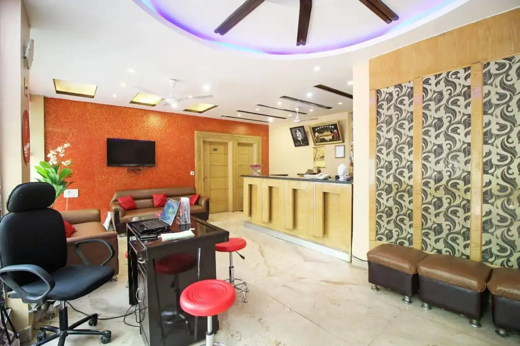 Нью-Дели: OYO 6096 Hotel Maharani Palace