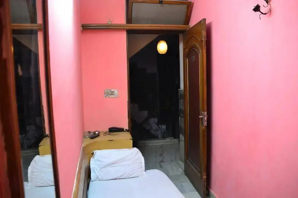 Нью-Дели: Yes Please Guest House