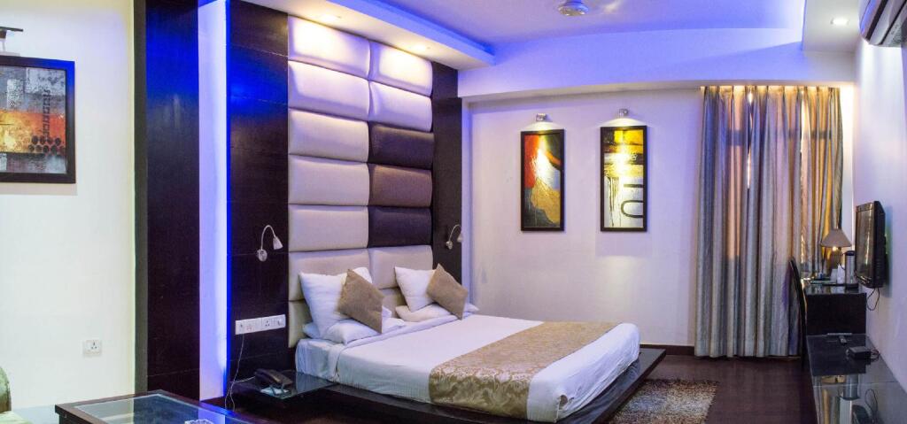 Крепость Ramnagar: Hotel Anand Castle