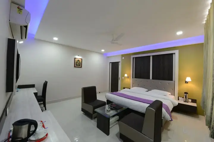 Биканер: Hotel Heeralal