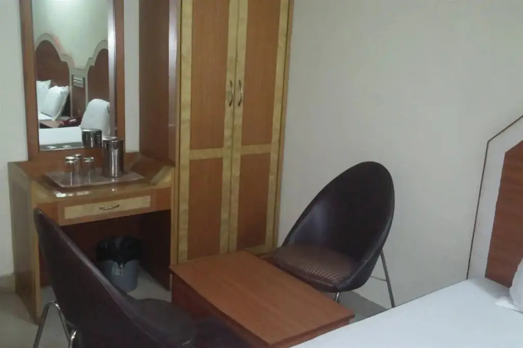 Ченнаи: DM Travellers INN
