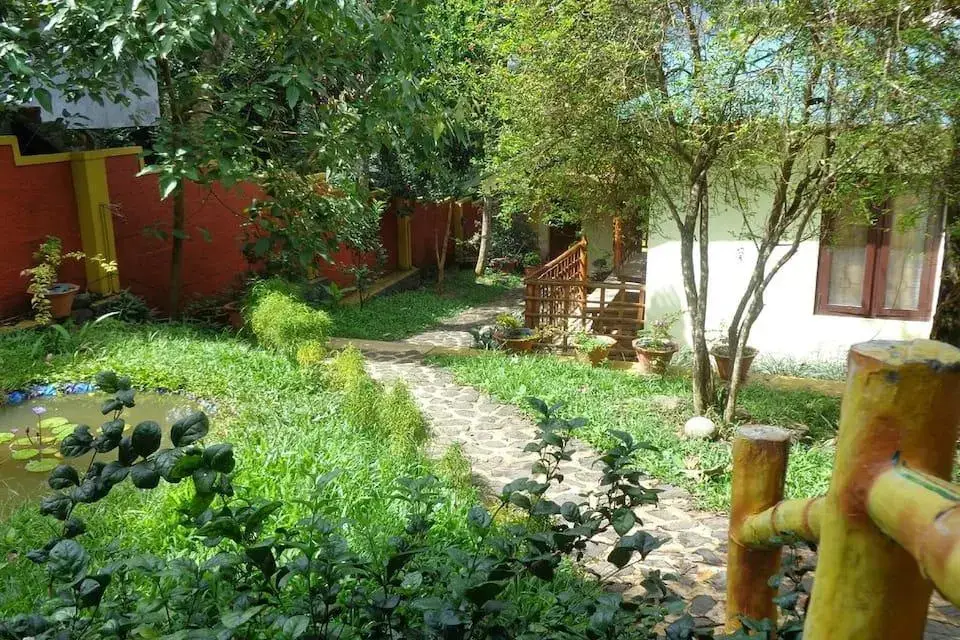 Кумили: Silent Summit Cottage