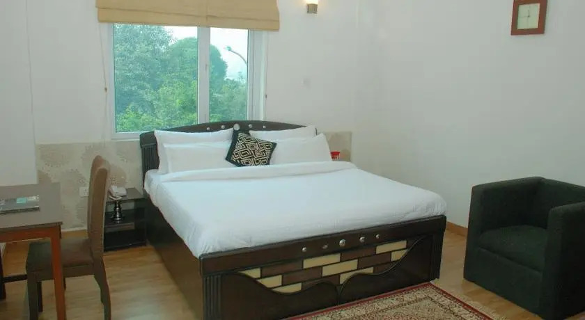 Нью-Дели: Green Leaf Hotel
