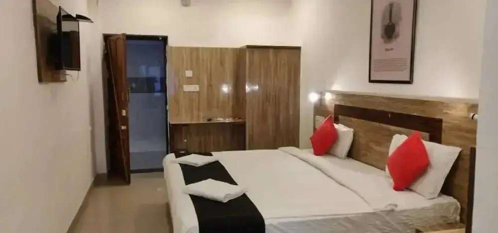 Аурангабад: Etranger Resorts