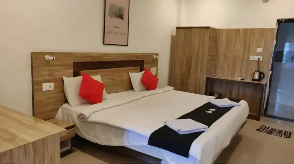 Аурангабад: Etranger Resorts