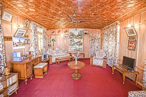 Шринагар: Buckingham Palace Group Of House Boats