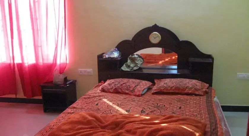 Ути: Divvaesh Residency