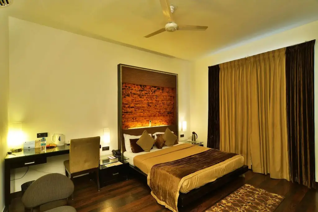 Нью-Дели: Shreyans Inn