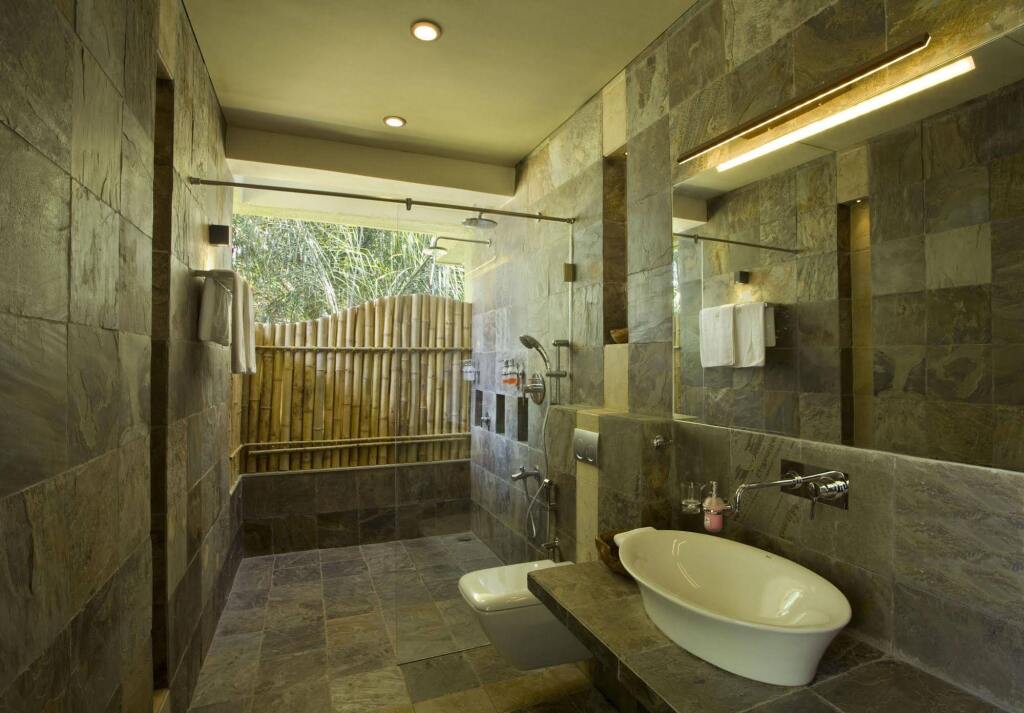 Тирунелли: Waterwoods Lodge Kabini