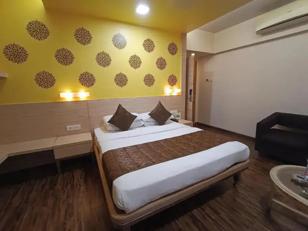 Мумбаи: Rajhans Hotel