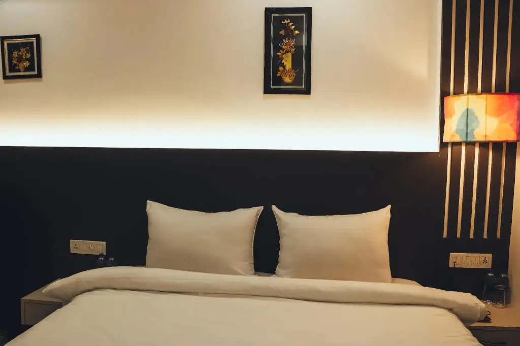 Кота: Hotel Madhushree