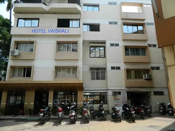 Нашик: Hotel Vaishali