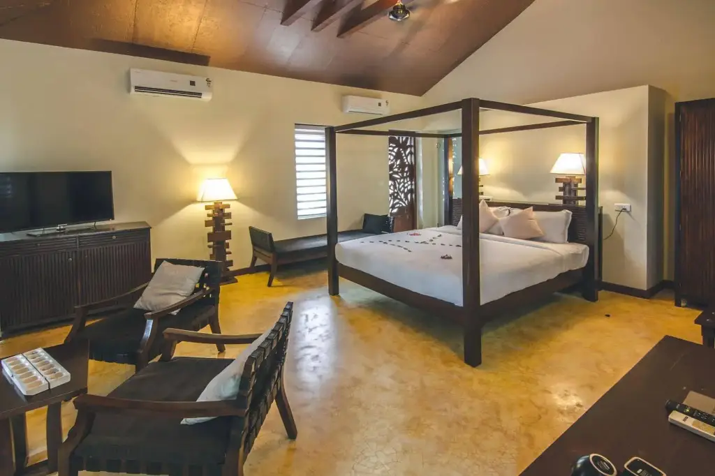carousel image 4