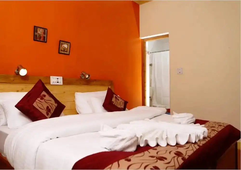 Лех: TIH Royal Heritage Resort