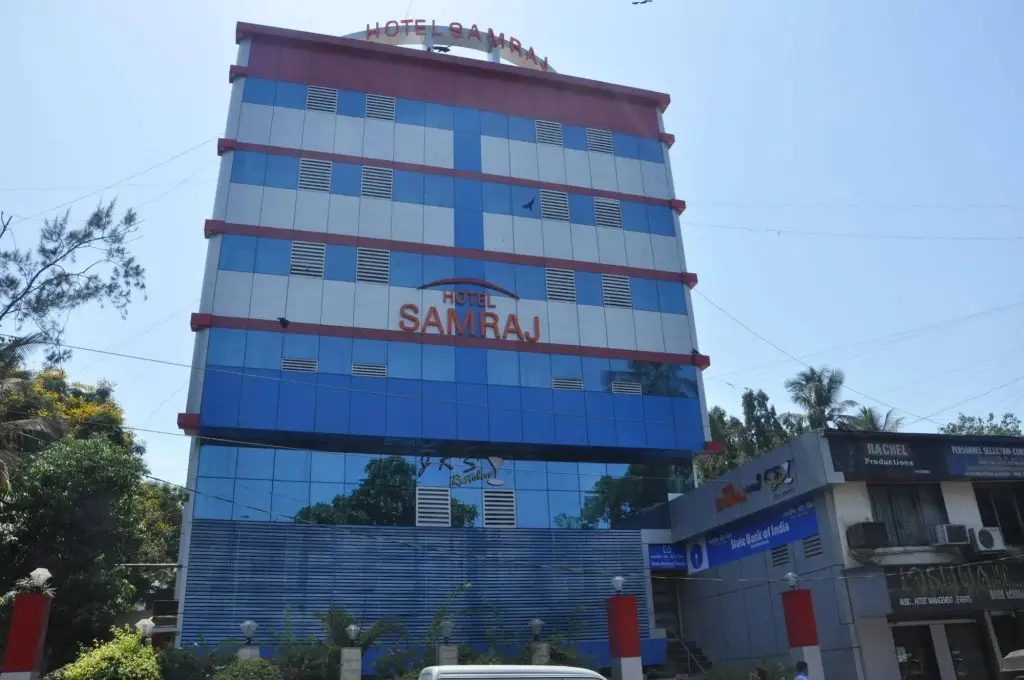 Мумбаи: Samraj Hotel