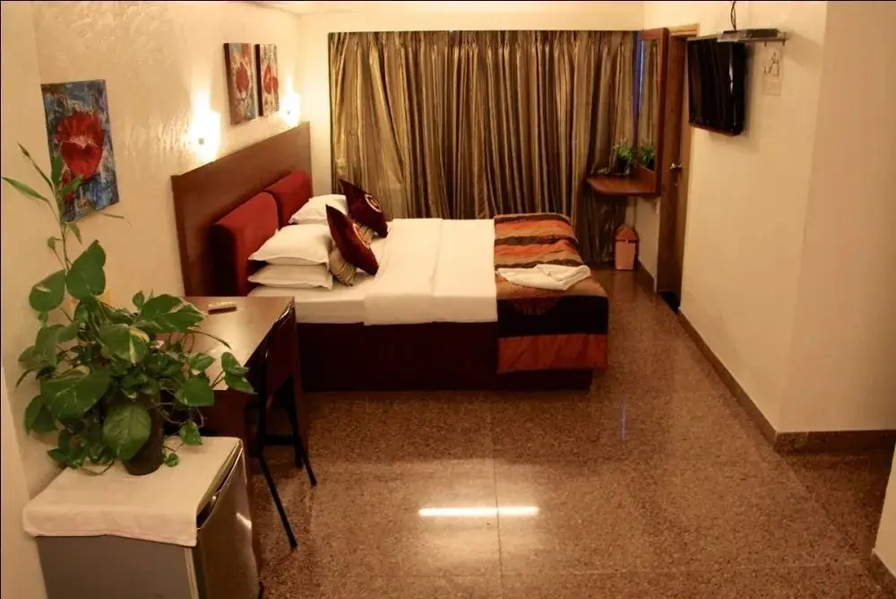 Мумбаи: Samraj Hotel