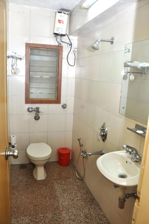 Samraj Hotel — фото 1