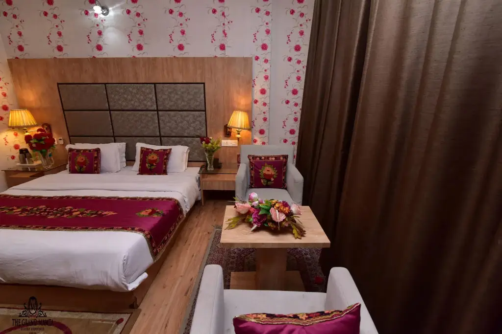 Шринагар: Hotel The Grand Mamta