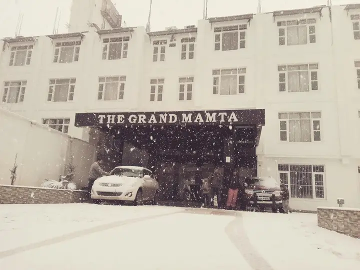 Шринагар: Hotel The Grand Mamta