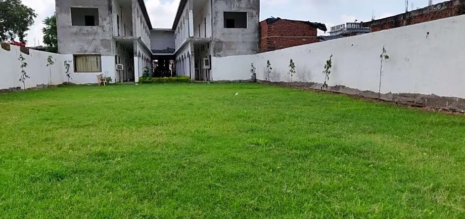Hotel Shivam Palace — фото 1
