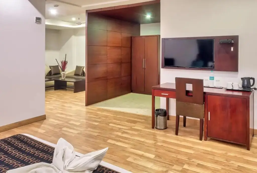 Крепость Ramnagar: hotel Ananya Regency