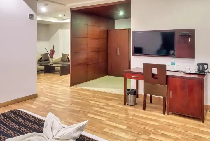 Крепость Ramnagar: hotel Ananya Regency