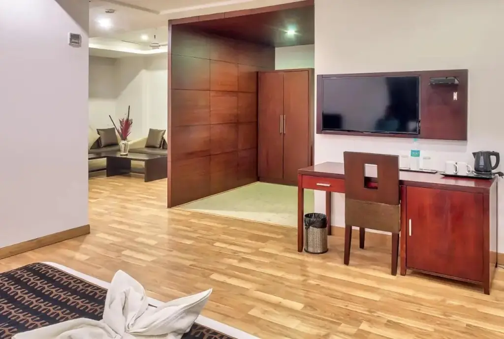 Крепость Ramnagar: hotel Ananya Regency