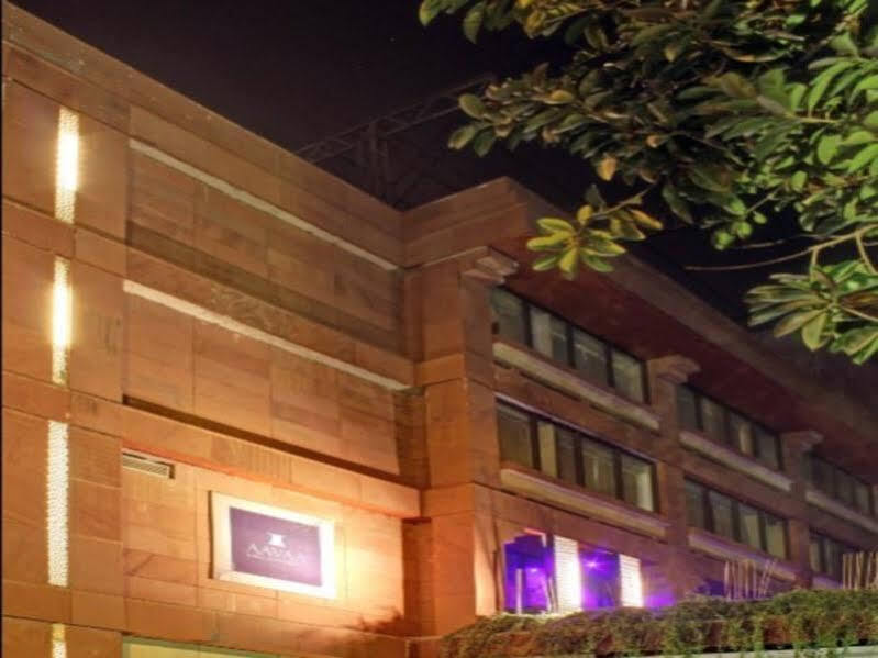Нью-Дели: Aavaa Surya Continental Hotel
