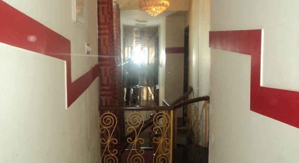 Тхане: Chakrika Lodging