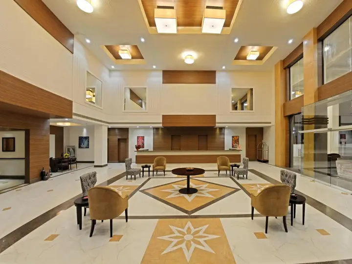 Мадурай: Poppys Hotel Madurai